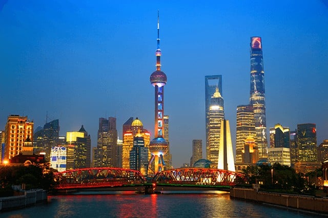 7 Best High-Dividend ETFs for Income-Hungry Investors 7 emerging markets china stocks shanghai