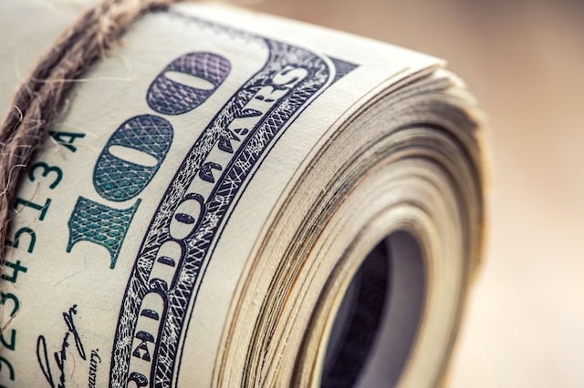 7 Best High-Dividend ETFs for Income-Hungry Investors 4 high yield dividends roll cash