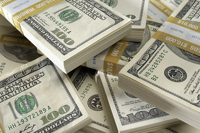 Where to Keep Your Money Other Than a Traditional Bank 17 cash money dividends