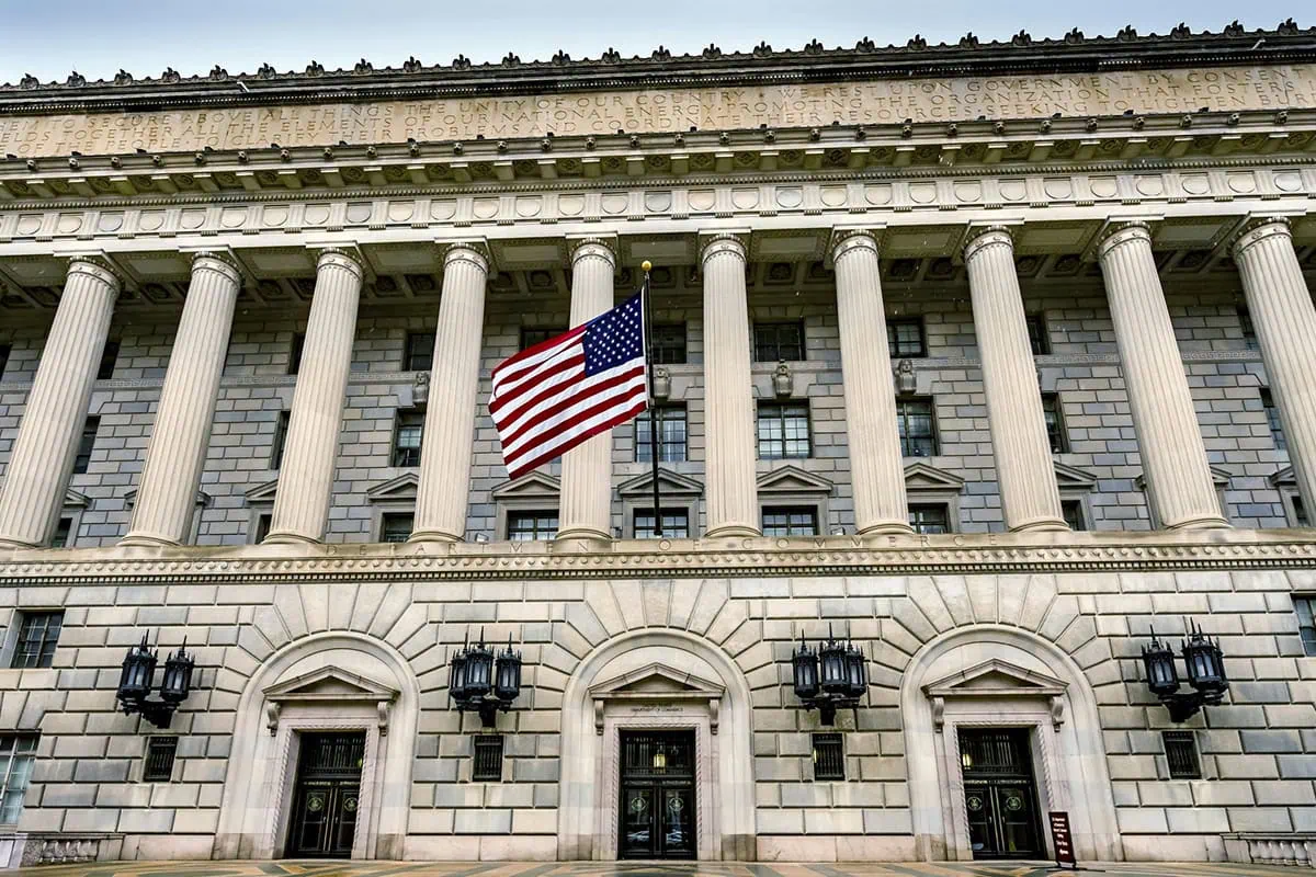 U.S. GDP rebounds in Q2, but import slump masks economic cracks 2 the commerce department building in washington dc