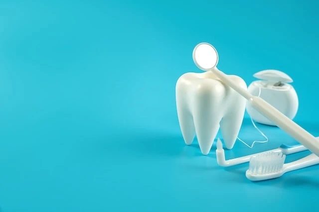 'Original Medicare' Doesn't Cover Everything: Here's What It's Missing 5 dental care dentist splurge