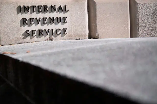 75+ Cryptocurrency Statistics Show Crypto's Gone Mainstream 10 irs plaque