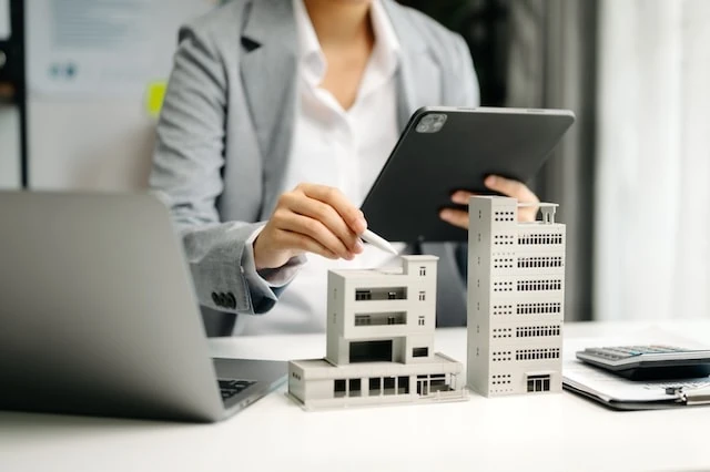 When Should You Hire a Tax Pro? 15 Times It Makes Sense 5 landlord property management software