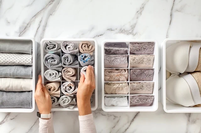 What Is the 90/90 Minimalism Rule? 7 minimalism drawer organizer 90