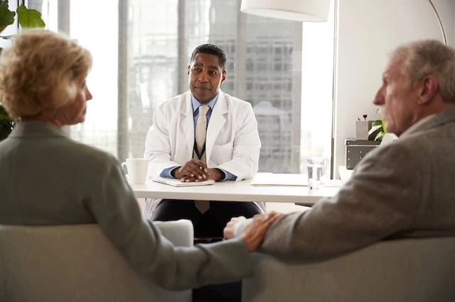 How Seniors Can Advocate for Themselves at the Doctor's Office 6 self advocate senior doctor