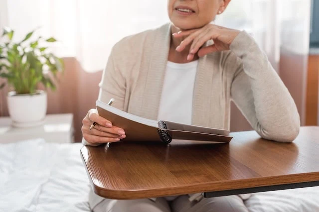 How Seniors Can Advocate for Themselves at the Doctor's Office 5 self advocate senior notes