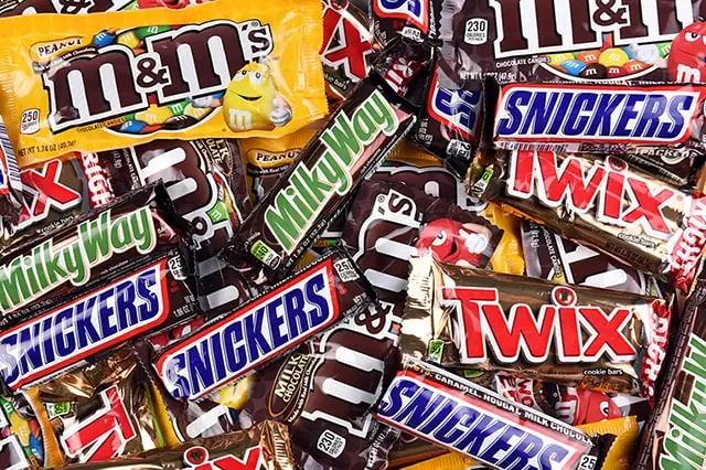 10 Products You'll Regret Buying at Sam's Club 10 shrinkflation candy bars small