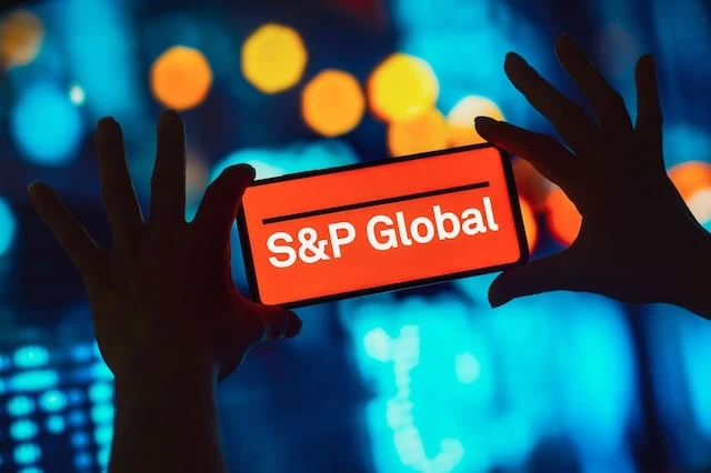 The 10 Best-Rated Dividend Aristocrats Right Now 15 S&P Global stocks phone 640