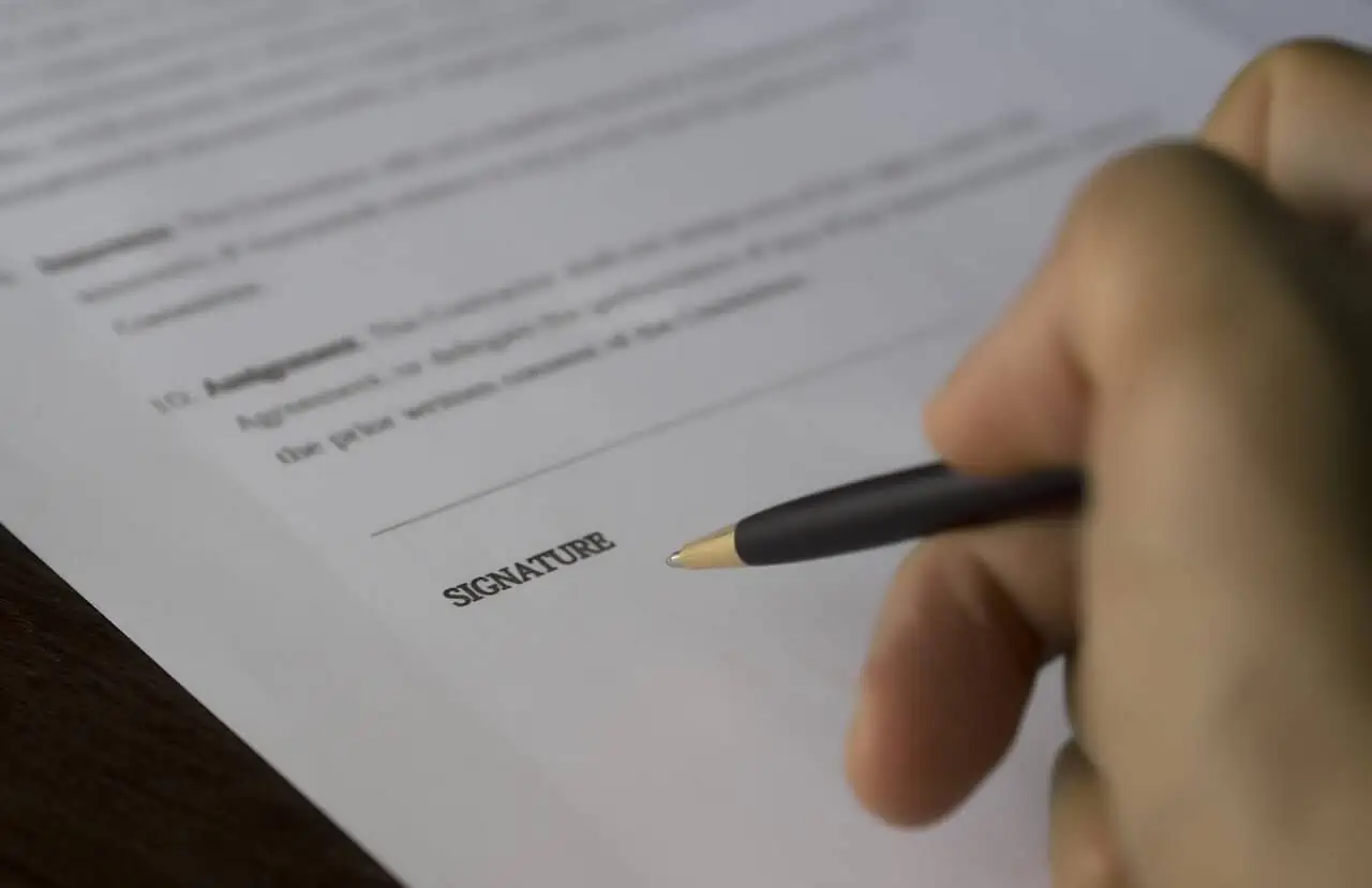 what are insurance riders or endorsements